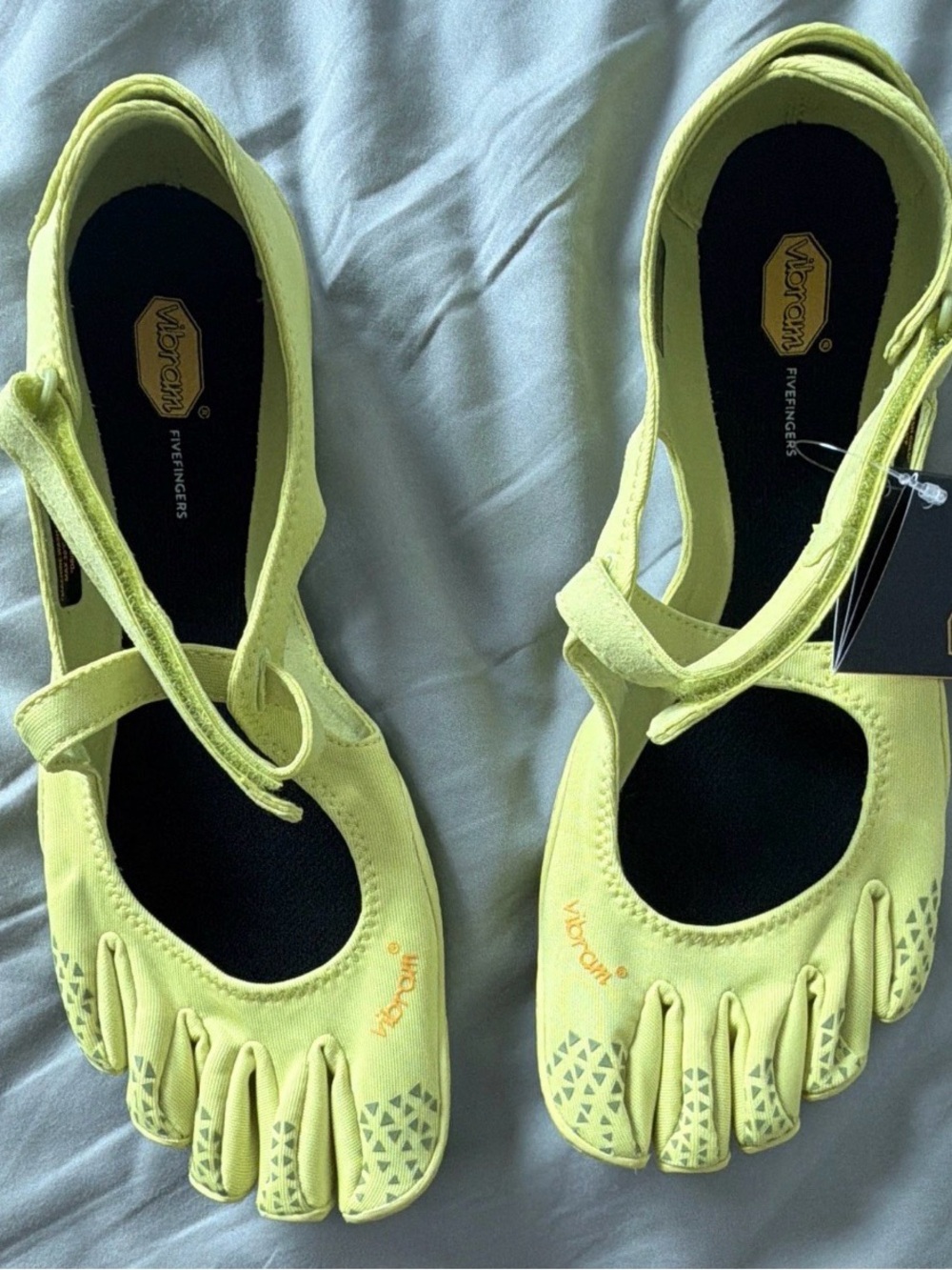 Vibram FiveFingers V-Soul Neon Yellow Women's - Picture 2 of 5